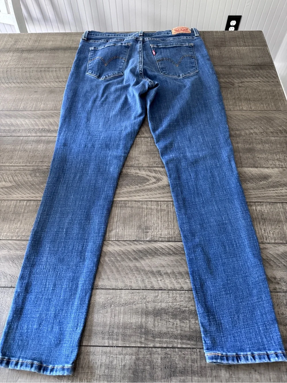 Levis slim fit